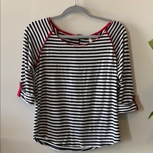Black & White striped 3/4 Sleeve Tee